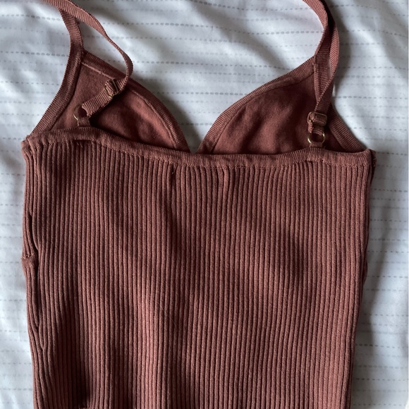 tank top - Picture 2 of 3